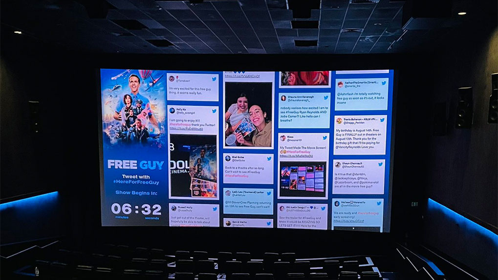  Social Wall in Theater